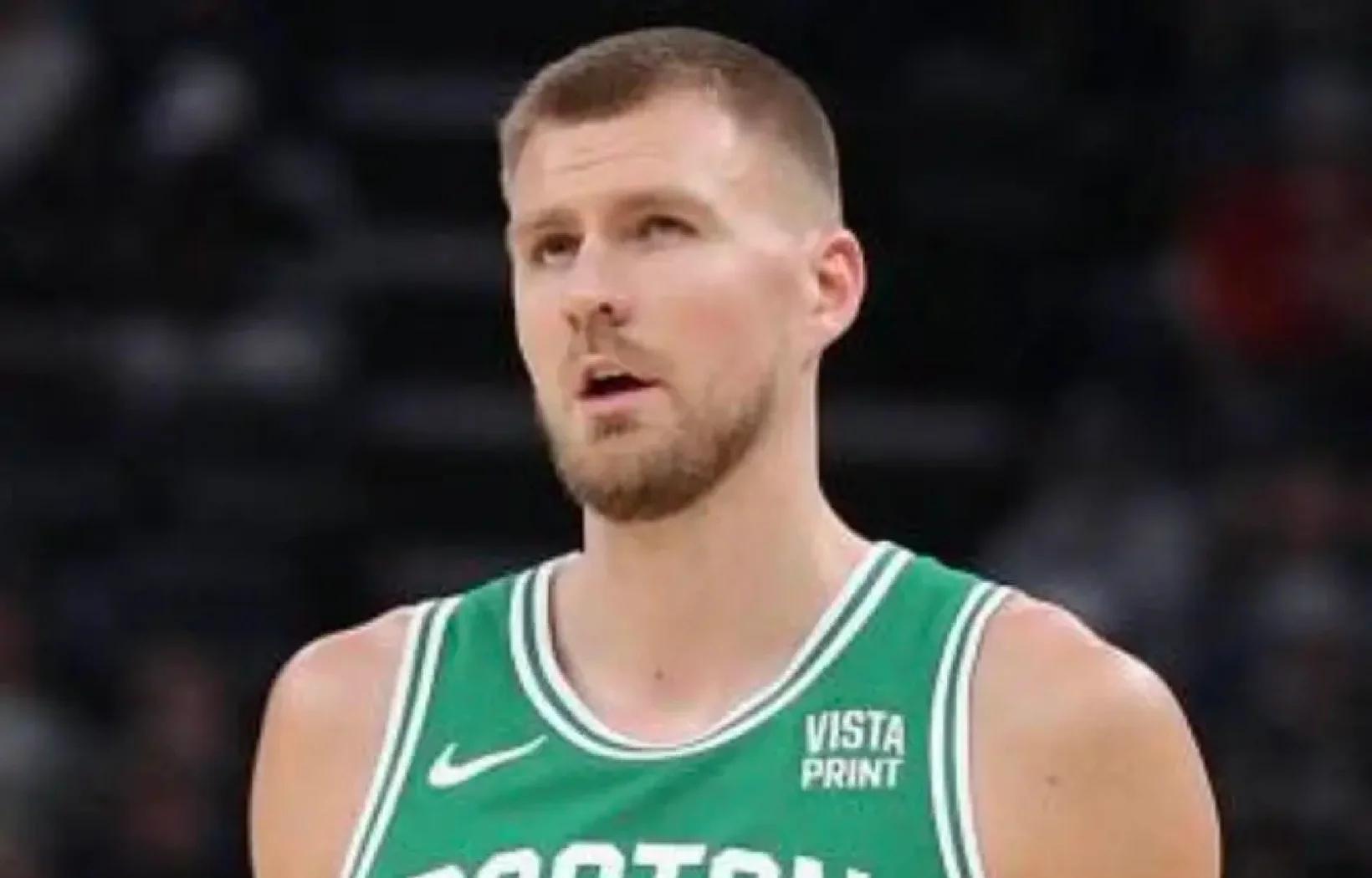 爵士爆冷雷霆,波尔津吉斯爆发神勇 爵士爆冷雷霆,波尔津吉斯爆发神勇