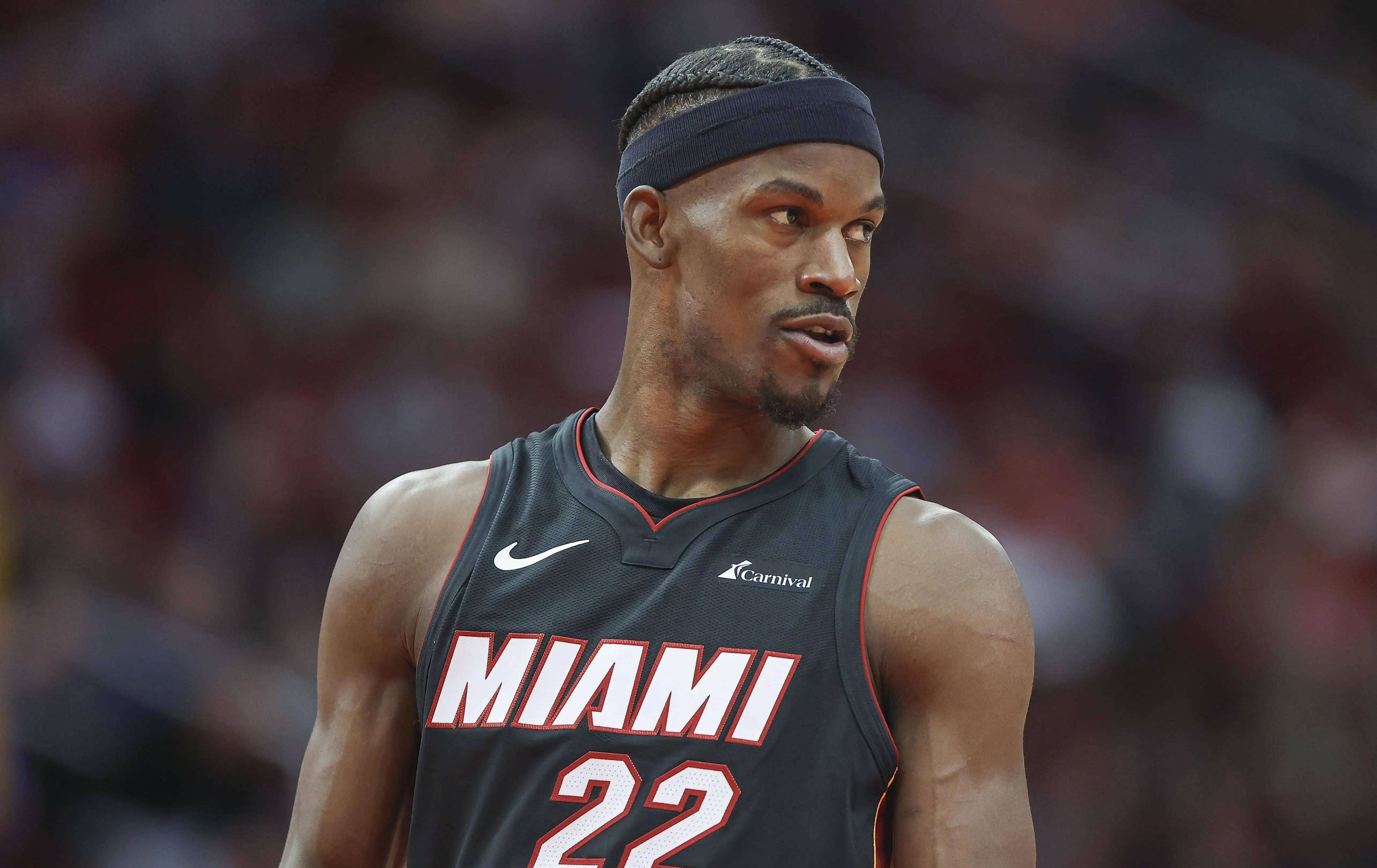 爵士爆冷雷霆,波尔津吉斯爆发神勇 爵士爆冷雷霆,波尔津吉斯爆发神勇