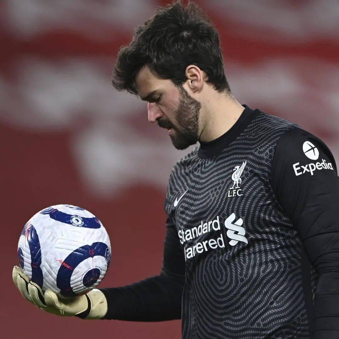 利物浦绝杀瑞士，阿奎罗爆发神勇