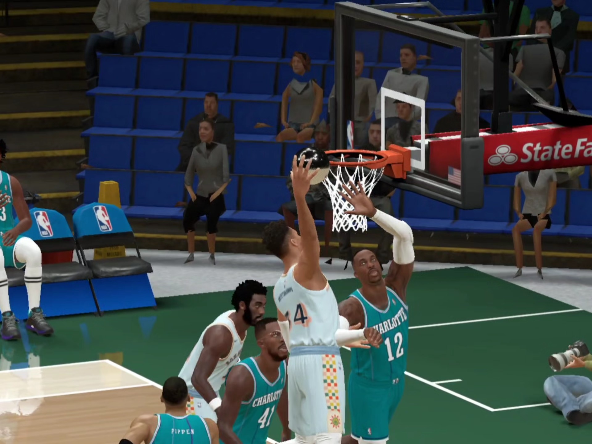 爵士血洗立陶宛男篮，乔治·希尔制霸全场