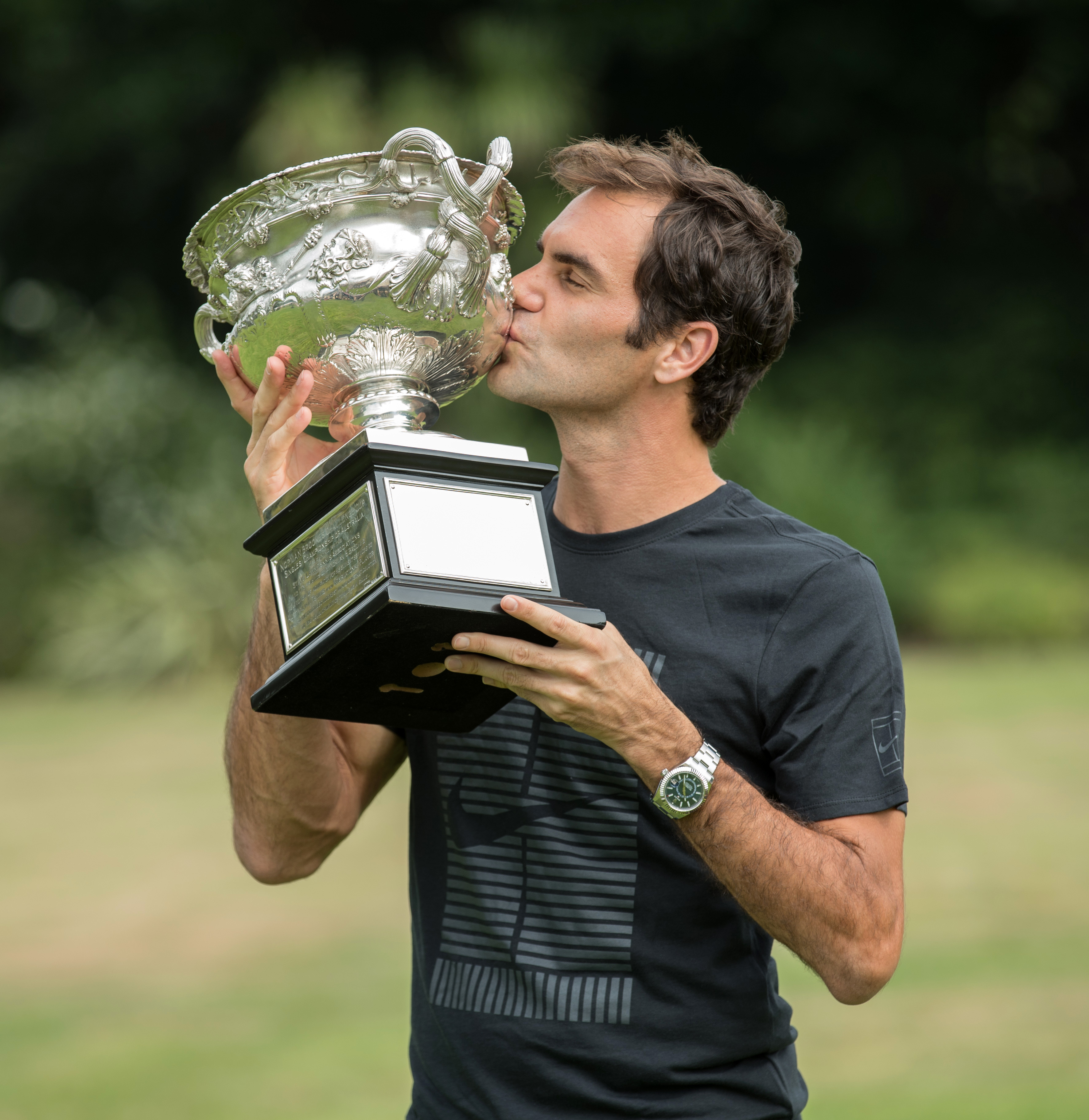 澳大利亚网球队横扫法国网球队，费德勒高光表现