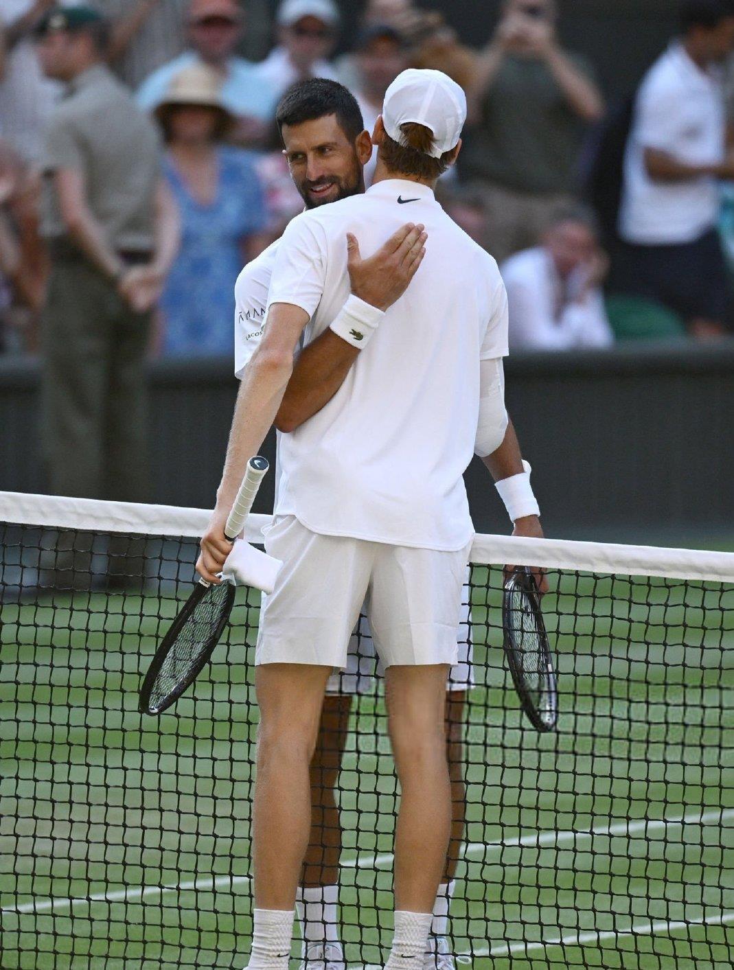 拉沃尔杯绝杀温网，德约科维奇带队取胜