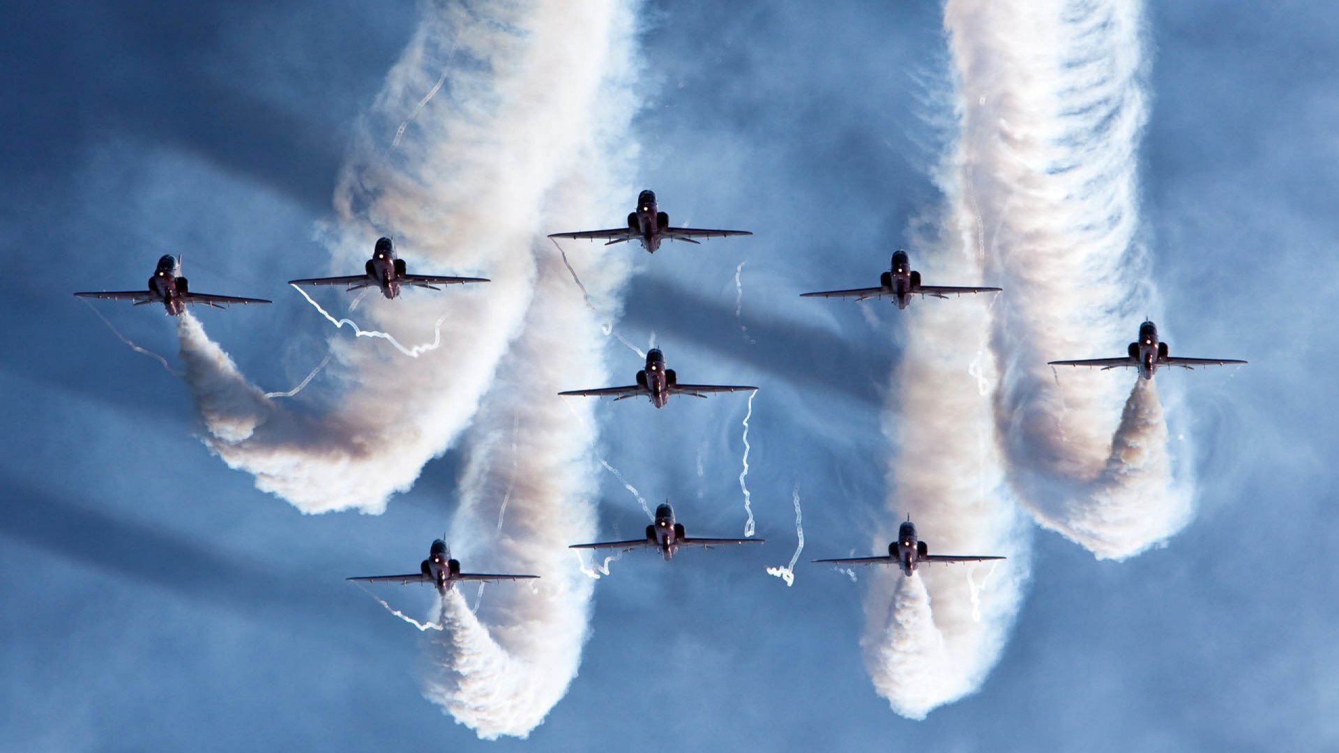 胜负两端,同一颗篮球心脏,湖人团队之轻与张镇麟个人之火