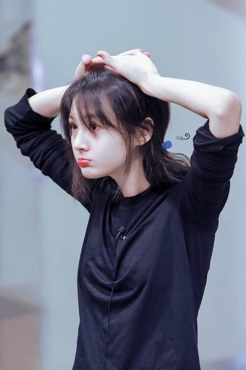 绝境王座,勒克莱尔单骑救主,阿斯顿马丁的史诗逆袭