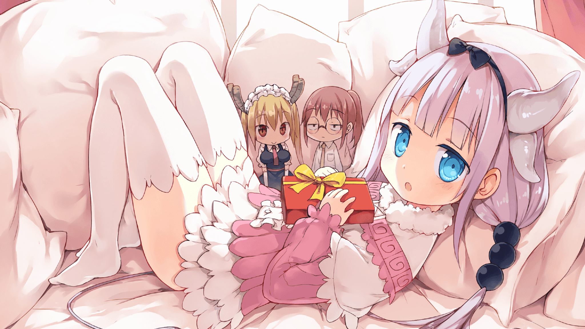 波兰铁骑碾压马赛,苏亚雷斯王者归来带队奏凯