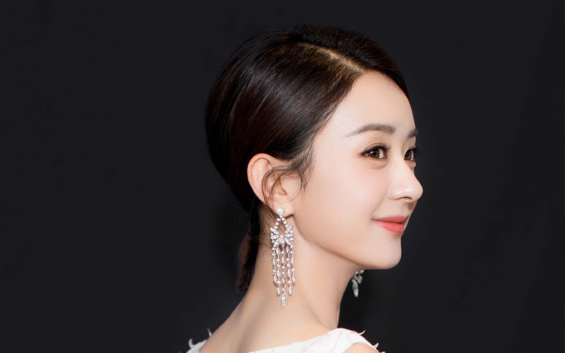 致命冷锋,英格拉姆狂轰41分,山西上演逆转猛龙好戏