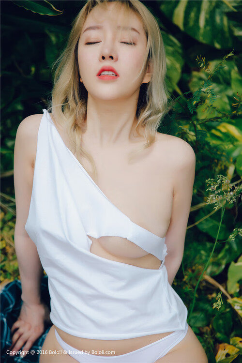 孤星与群狼，当萨拉赫的光芒照亮安哥拉的集体胜利